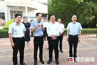 迪文：库里和字母哥对待每一天的方式很相似 他们都想成最佳球员